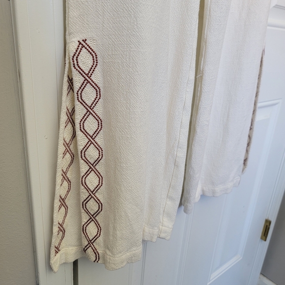 Soft Surroundings Mirage Embroidered Wide Leg Pants Cream With Red Trim Size Med - Picture 4 of 13